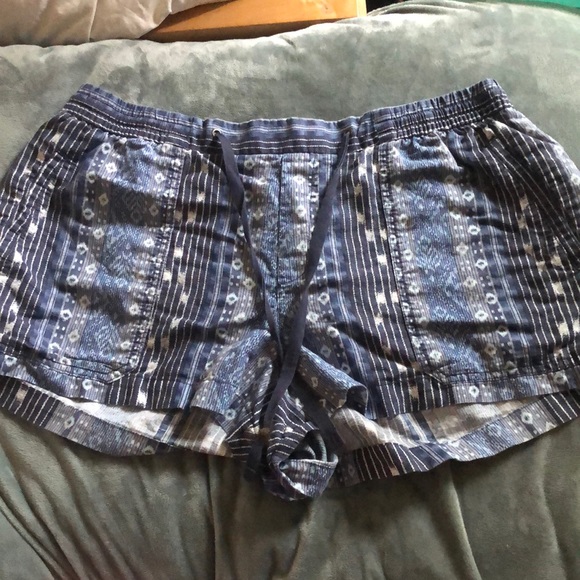 Blue Tribal Print Shorts - Picture 1 of 3